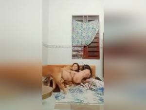 Zoophilie Hardcore : Le chien domine la femme