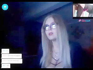 Webcam y sexo bestial: una mujer sola ante sus fantasias