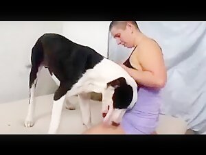 Video de sexo con un perro grande